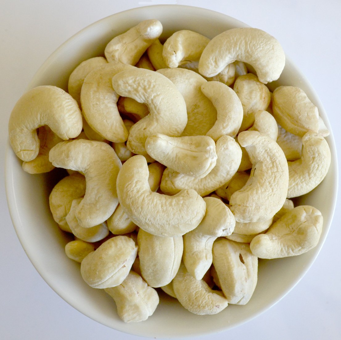 raw cashews